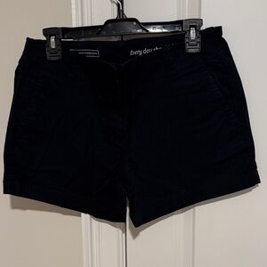 Vineyard Vines Black Women's Shorts